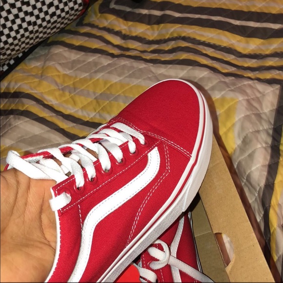 all red old skool vans